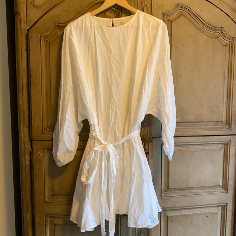Brand new never been worn White belted short dress